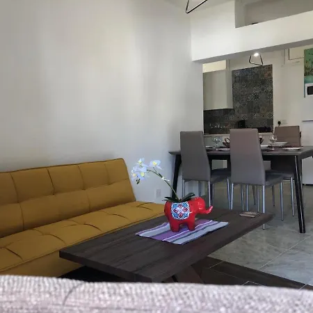 Lägenhet Katsikantaris Homes Paphos